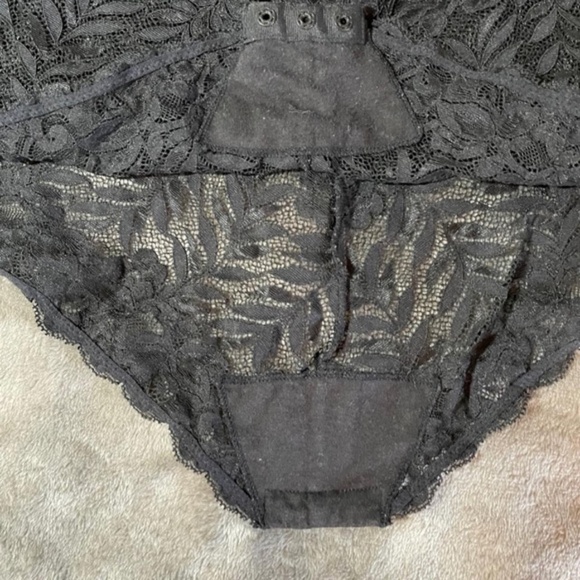 Roselle Black Sheer and hard Lace Body Suit Romper Girdle. Size M - Picture 5 of 7